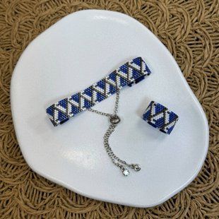 Bracelet with gradient scales dark blue