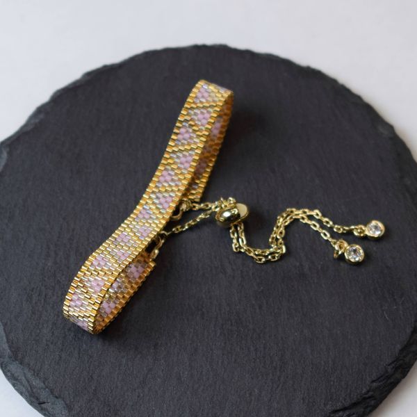 Pink geometric bracelet with gold