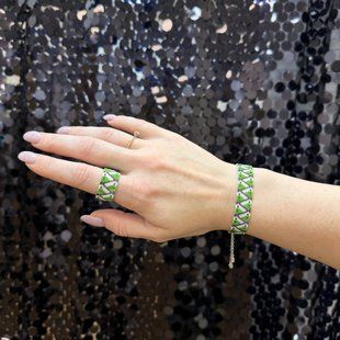 Bracelet with gradient scales green